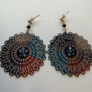 b33